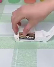 Mini Sealer Portable Heat Sealer Plastic Packaging Convenient Food Snacks Stickers And Seals